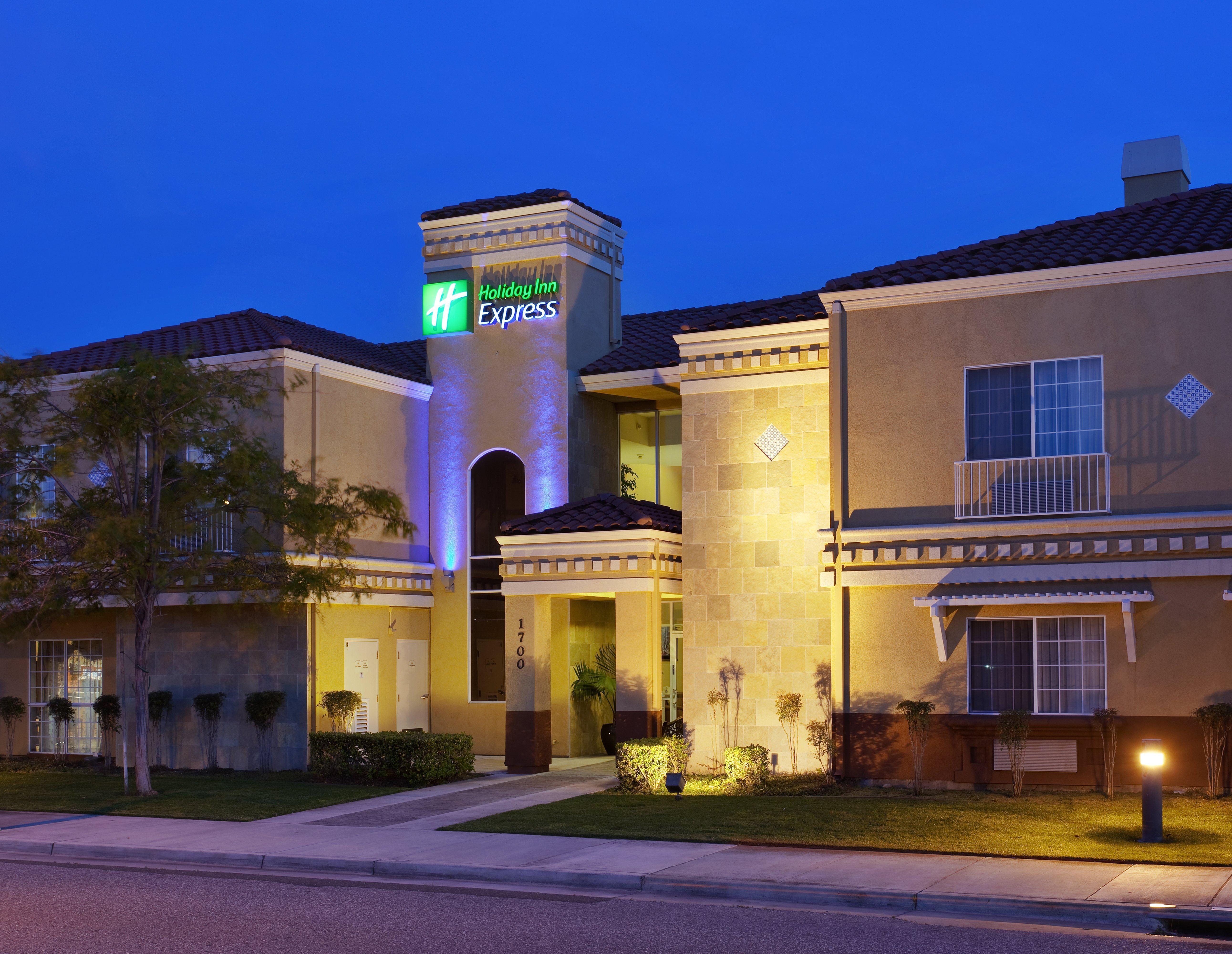 Holiday Inn Express & Suites Santa Clara By Ihg Eksteriør bilde
